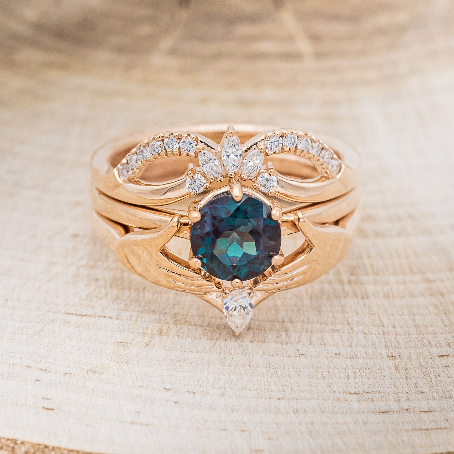 CLADDAGH BRIDAL SUITE - ROUND CUT LAB-GROWN ALEXANDRITE SOLITAIRE ENGAGEMENT RING WITH DIAMOND ACCENT TRACER & CLADDAGH TRACER-27