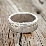 DAMASCUS STEEL WEDDING BAND WITH OFFSET CUT ETCHING - READY TO SHIP