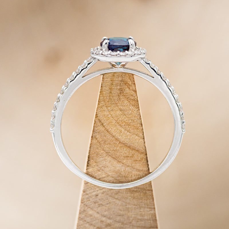 "AURORA" - ROUND CUT LAB-GROWN ALEXANDRITE ENGAGEMENT RING WITH DIAMONDS - 14K WHITE GOLD - SIZE 4 3/4-5