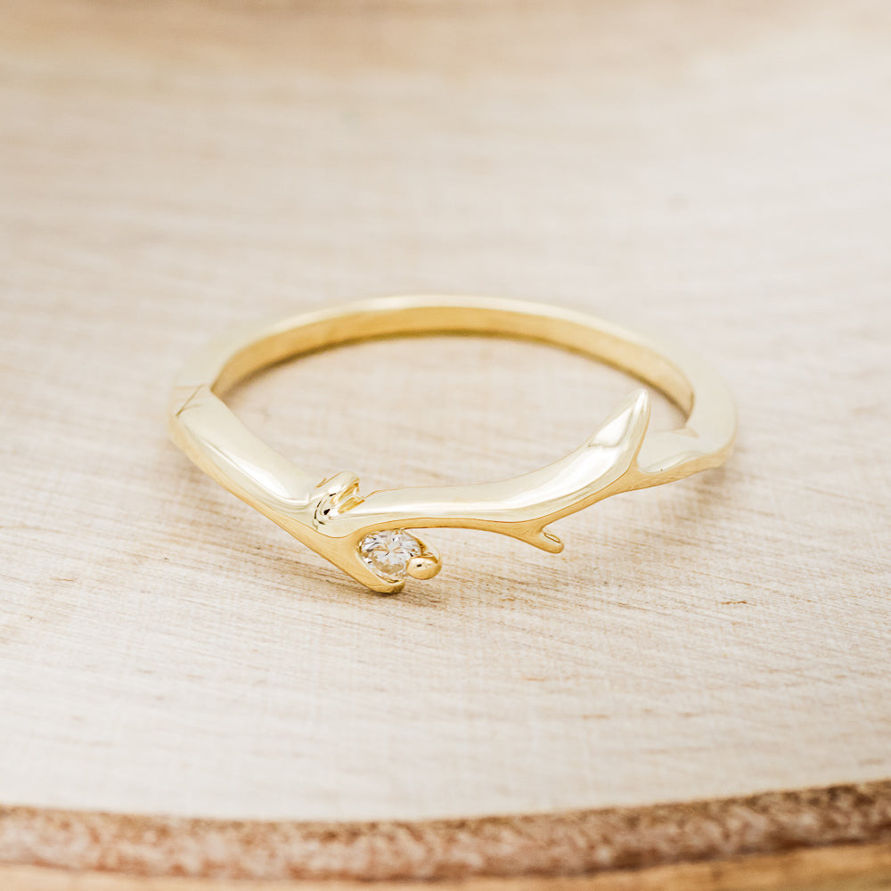 "ARTEMIS" STACKER - 14K GOLD ANTLER-STYLE STACKING BAND WITH A SINGLE DIAMOND ACCENT-4