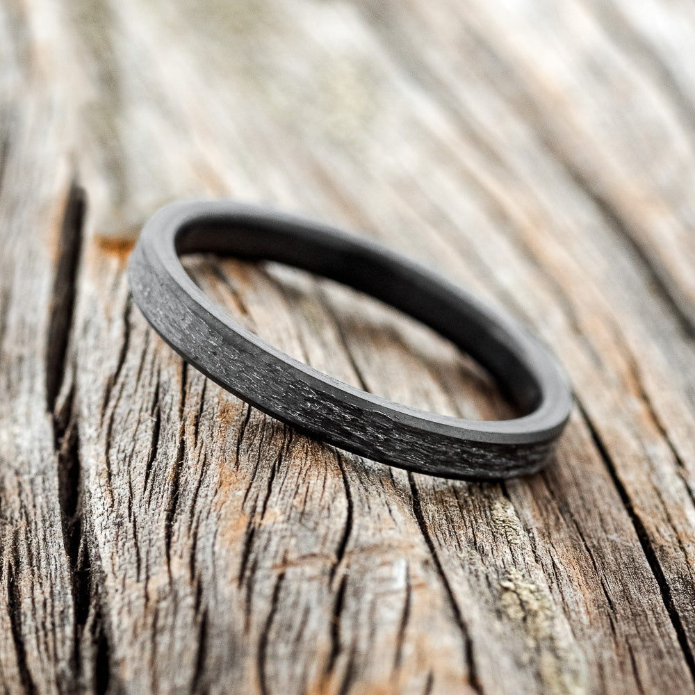 WOMEN'S BLACK ZIRCONIUM STACKING BAND WITH HAMMERED FINISH-2