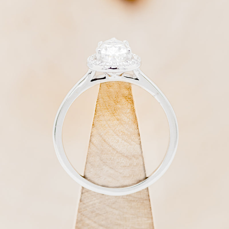 "CLARISS" - PEAR-SHAPED MOISSANITE ENGAGEMENT RING WITH DIAMOND HALO-5