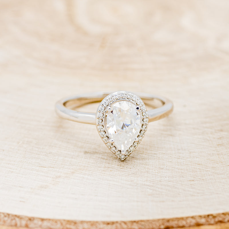 "CLARISS" - PEAR-SHAPED MOISSANITE ENGAGEMENT RING WITH DIAMOND HALO-4