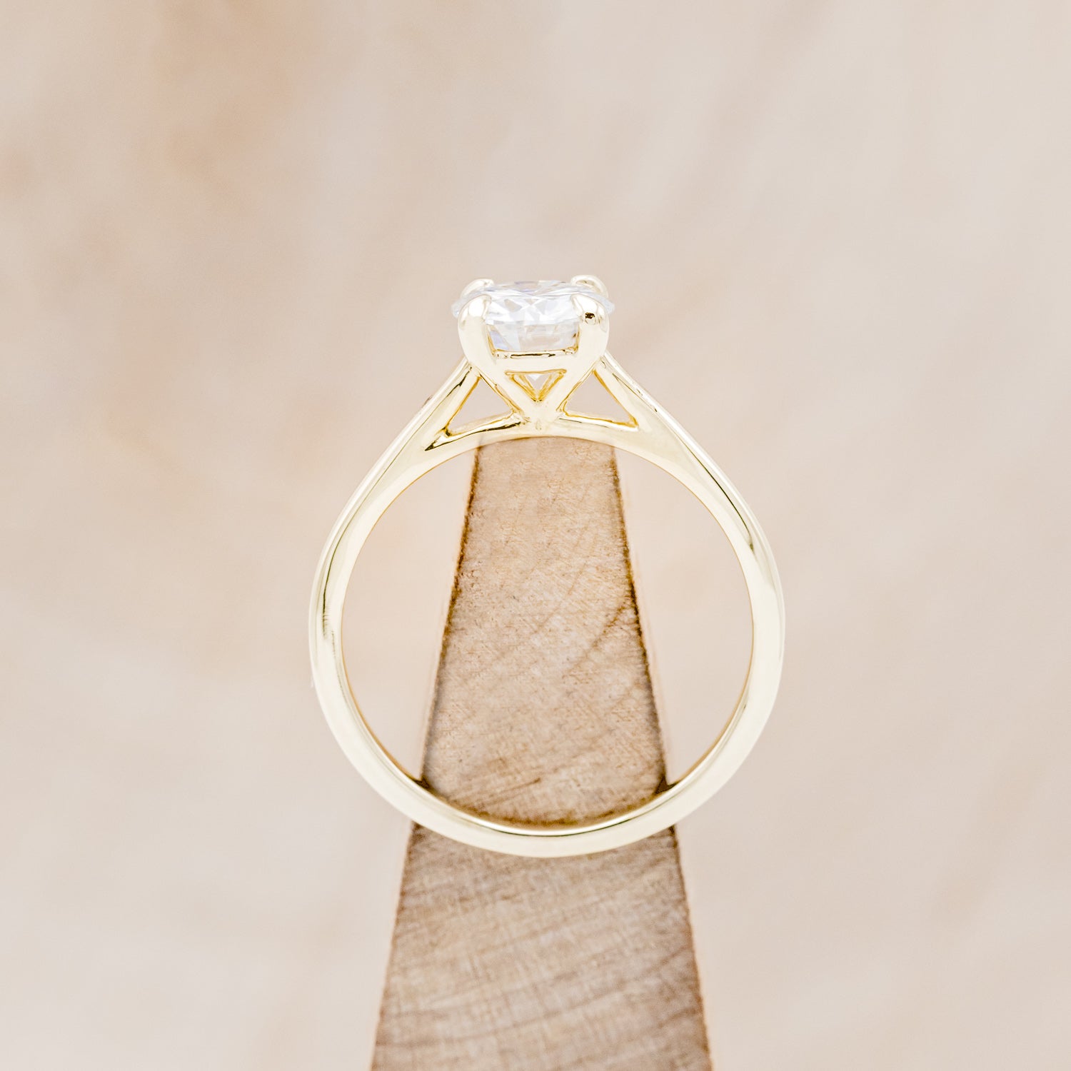 4 PRONG ROUND CUT MOISSANITE SOLITAIRE ENGAGEMENT RING-11