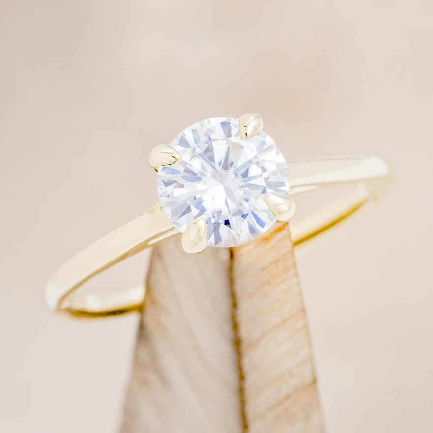 4 PRONG ROUND CUT MOISSANITE SOLITAIRE ENGAGEMENT RING-7