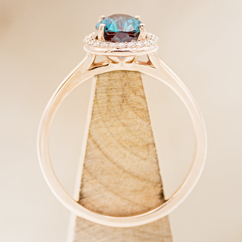 "CLARISS" - PEAR-SHAPED LAB-GROWN ALEXANDRITE ENGAGEMENT RING WITH DIAMOND HALO-5