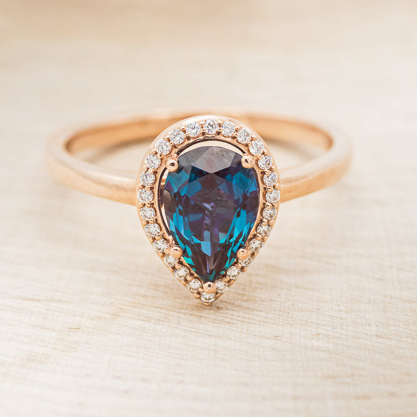 "CLARISS" - PEAR-SHAPED LAB-GROWN ALEXANDRITE ENGAGEMENT RING WITH DIAMOND HALO-4
