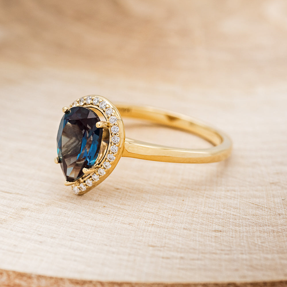 "CLARISS" - PEAR-SHAPED LAB-GROWN ALEXANDRITE ENGAGEMENT RING WITH DIAMOND HALO-9