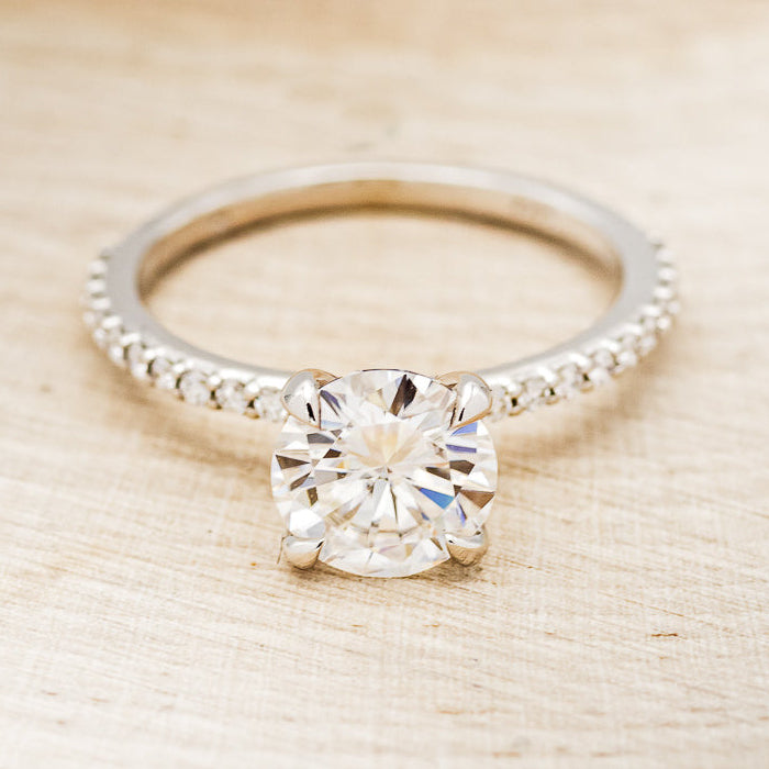 "RAMONA" - 4 PRONG ROUND CUT MOISSANITE ENGAGEMENT RING WITH DIAMOND ACCENTS-7