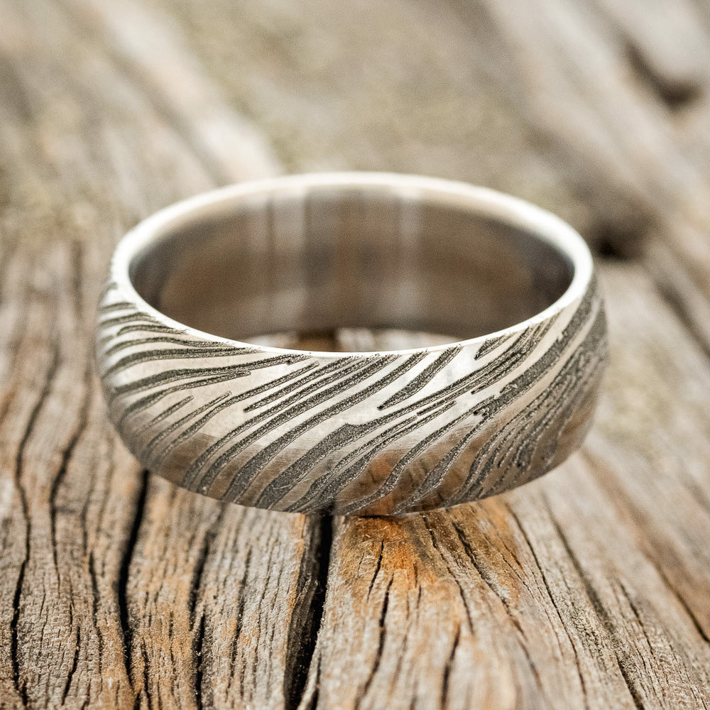 DOMED WOODGRAIN PATTERN WEDDING BAND-3