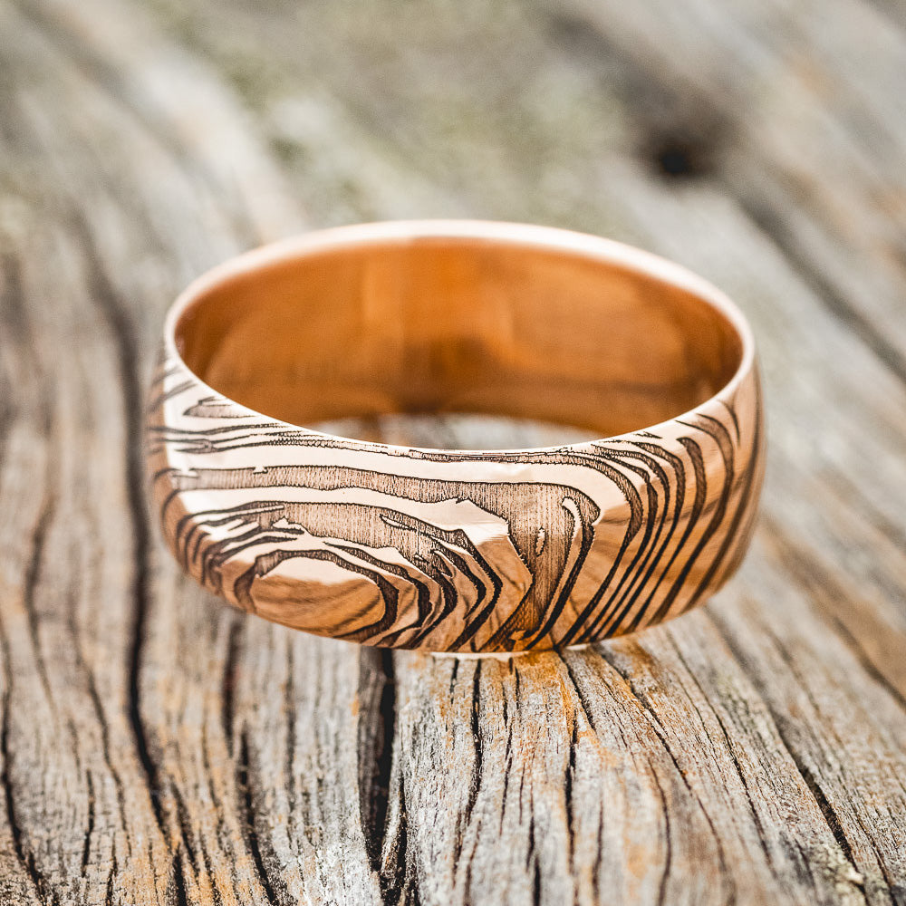DOMED WOODGRAIN PATTERN WEDDING BAND-9