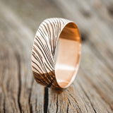 DOMED WOODGRAIN WEDDING BAND - 14K ROSE GOLD - SIZE 8-1