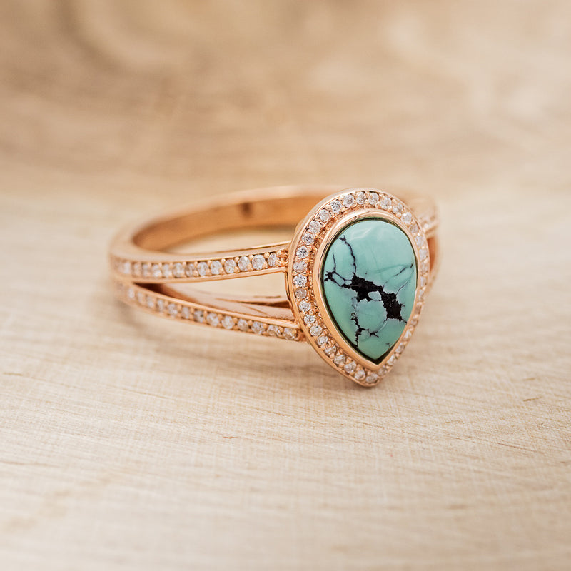 SPLIT SHANK PEAR-SHAPED TURQUOISE ENGAGEMENT RING WITH DIAMOND HALO & ACCENTS