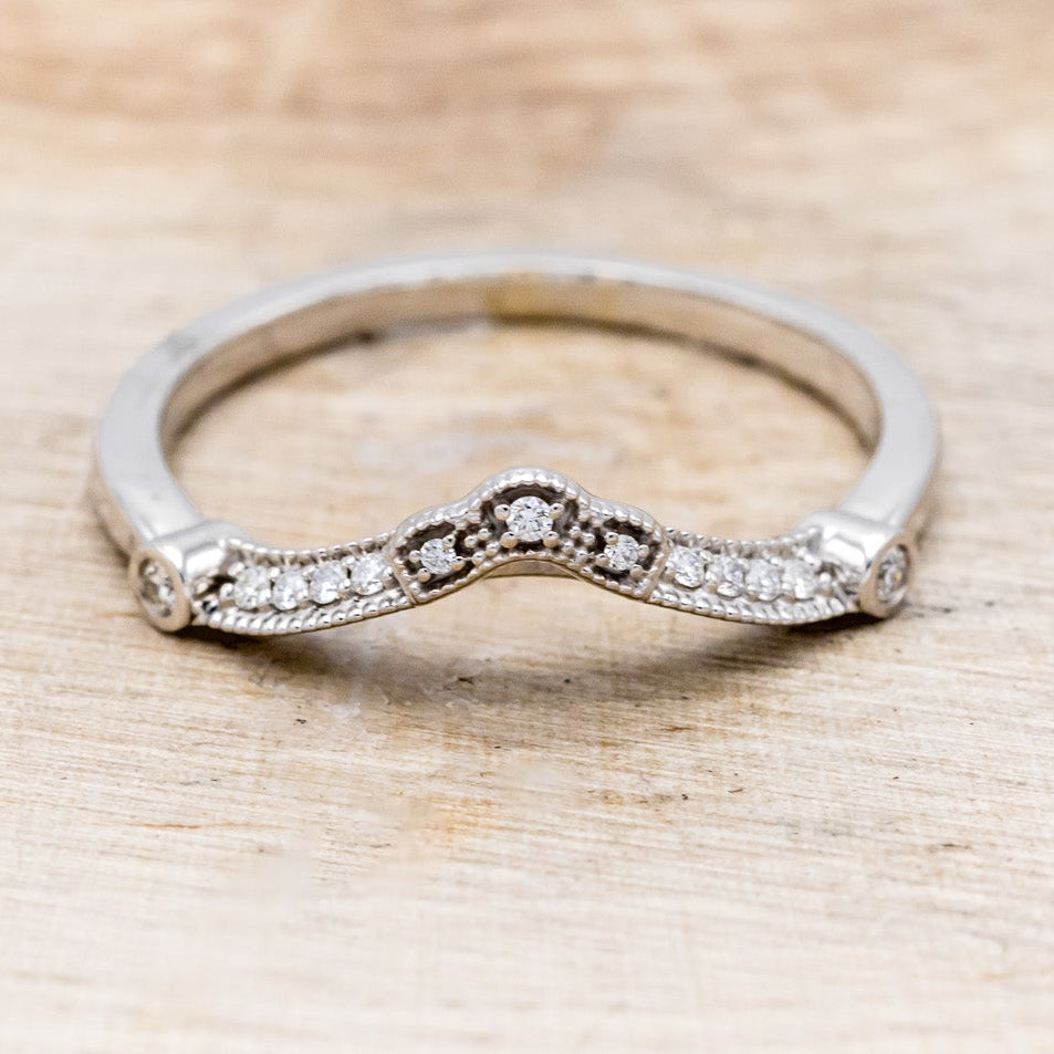 "EILEEN" TRACER - 14K GOLD DIAMOND WEDDING BAND-10