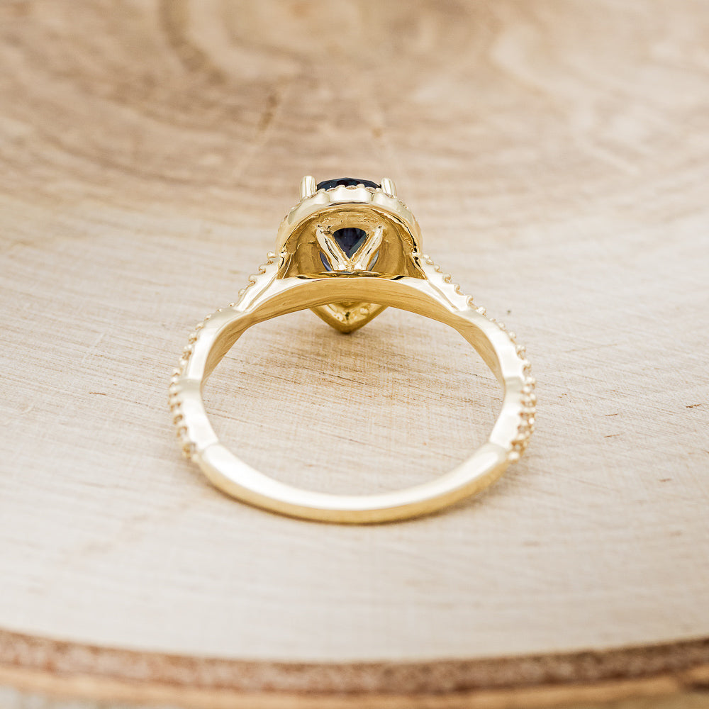 "KINLEY" - PEAR-SHAPED LAB-GROWN ALEXANDRITE ENGAGEMENT RING WITH DIAMOND HALO & ACCENTS-18