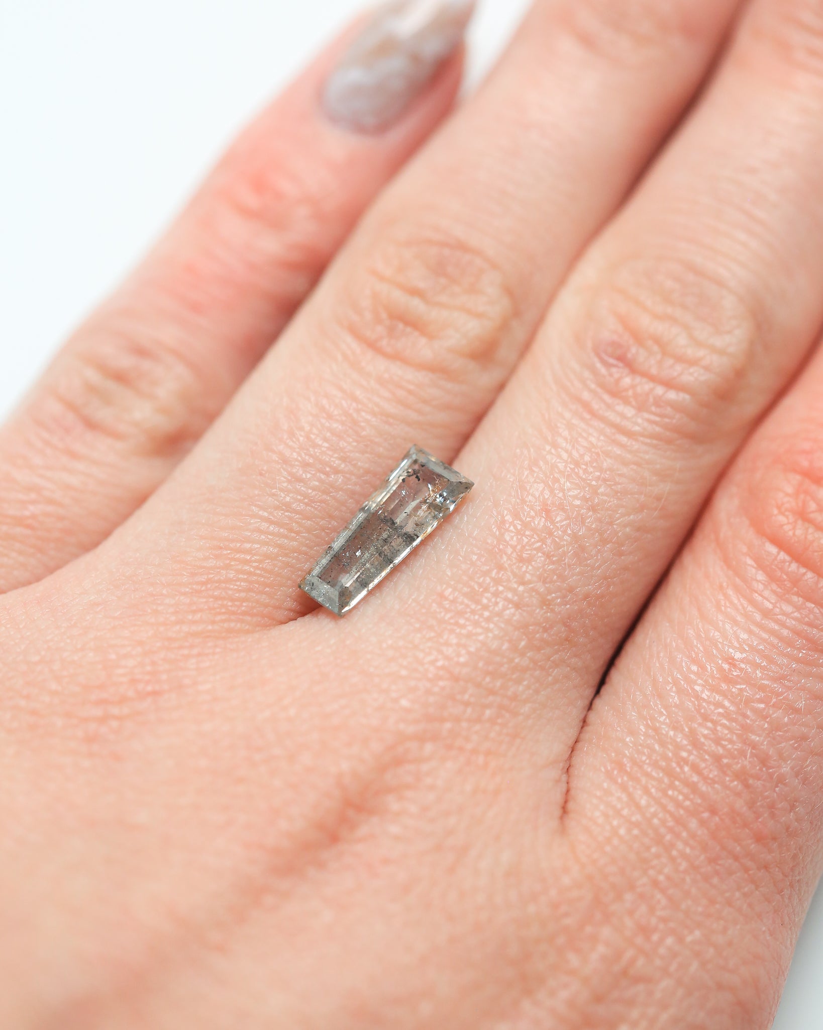 "SÉPHORA" -TAPERED BAGUETTE CUT CALICO SALT & PEPPER DIAMOND-5