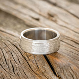 "SEDONA" - RAISED HAMMERED CENTER WEDDING BAND-3