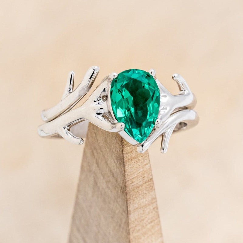 "ARTEMIS" - PEAR-SHAPED LAB-GROWN EMERALD ENGAGEMENT RING WITH AN ANTLER-STYLE RING GUARD-1