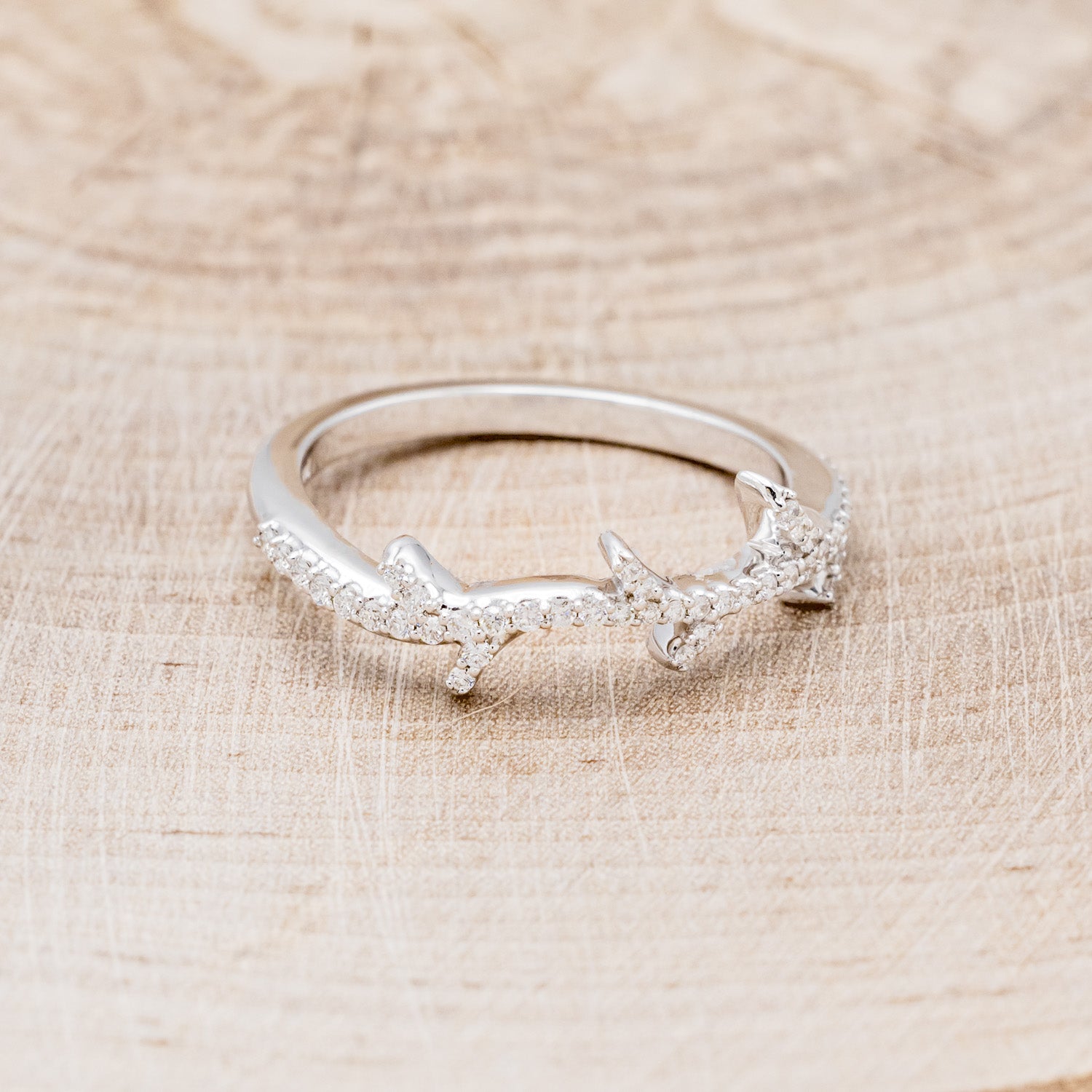 "ARTEMIS" STACKER - 14K GOLD PAVÉ DIAMOND ANTLER-STYLE STACKING BAND-8