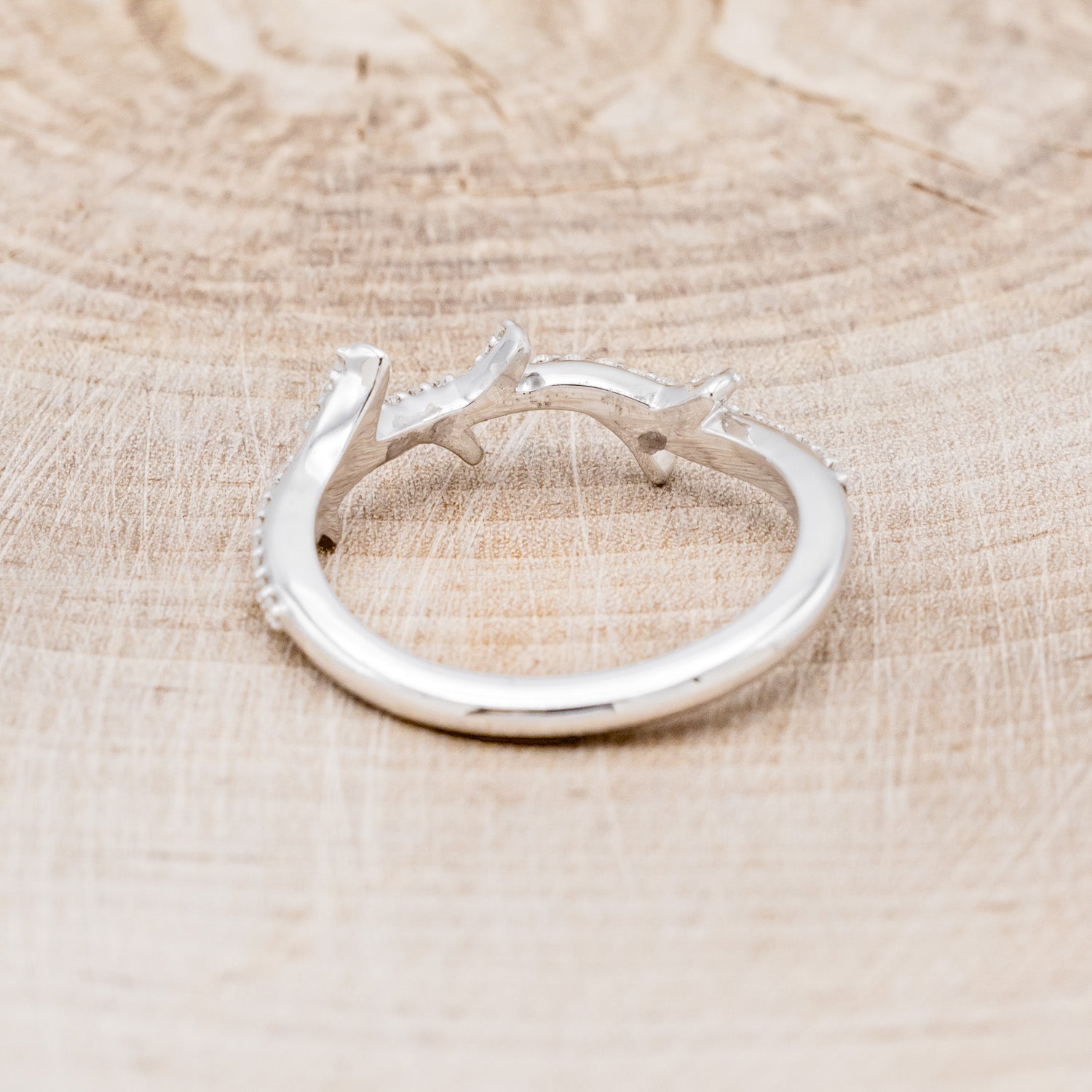 "ARTEMIS" STACKER - 14K GOLD PAVÉ DIAMOND ANTLER-STYLE STACKING BAND-11