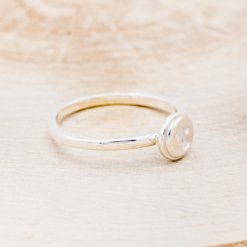 CELESTIAL RING FEATURING A CRESCENT MOON & A STAR