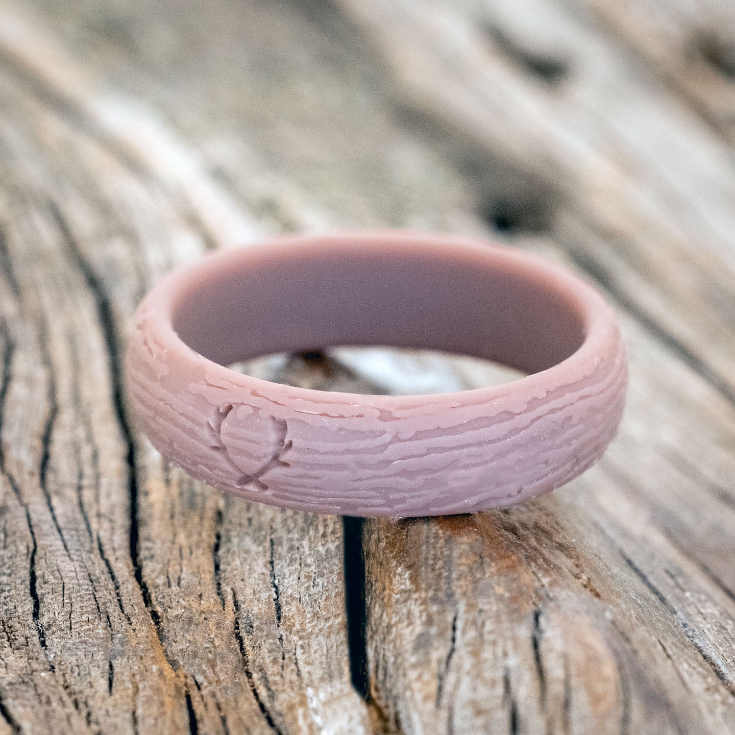 WOMEN'S MAUVE WOOD GRAINED SILICONE WEDDING BAND-3