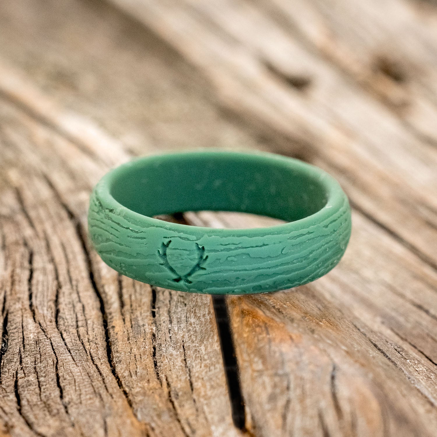 WOMEN'S GREEN WOOD GRAINED SILICONE WEDDING BAND-3