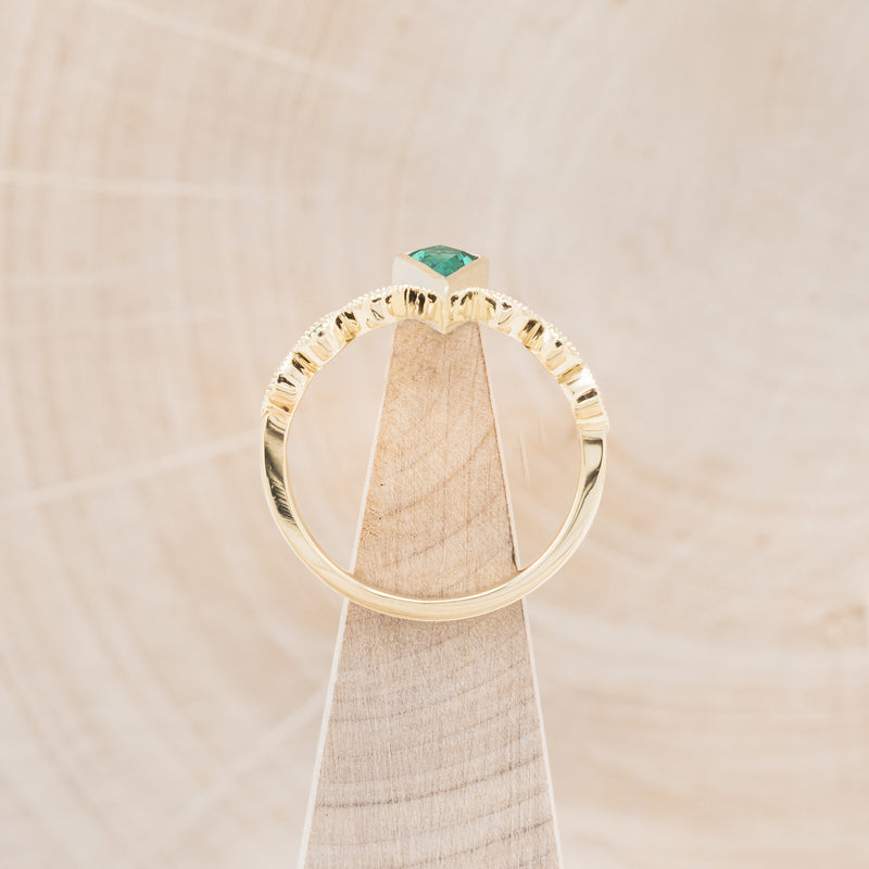 "BIANCA" - BRIDAL SUITE - KITE CUT LAB-GROWN EMERALD ENGAGEMENT RING WITH EMERALD & DIAMOND ACCENTS
