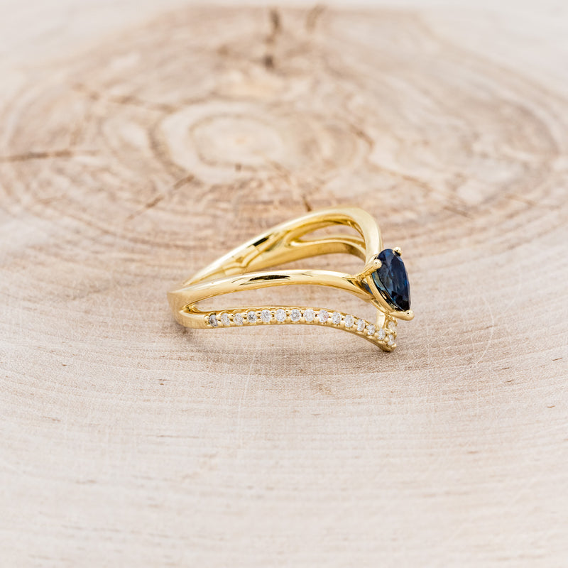 "CICELY" - PEAR-SHAPED BLUE SAPPHIRE ENGAGEMENT RING WITH DIAMOND ACCENTS - 14K YELLOW GOLD - SIZE 7