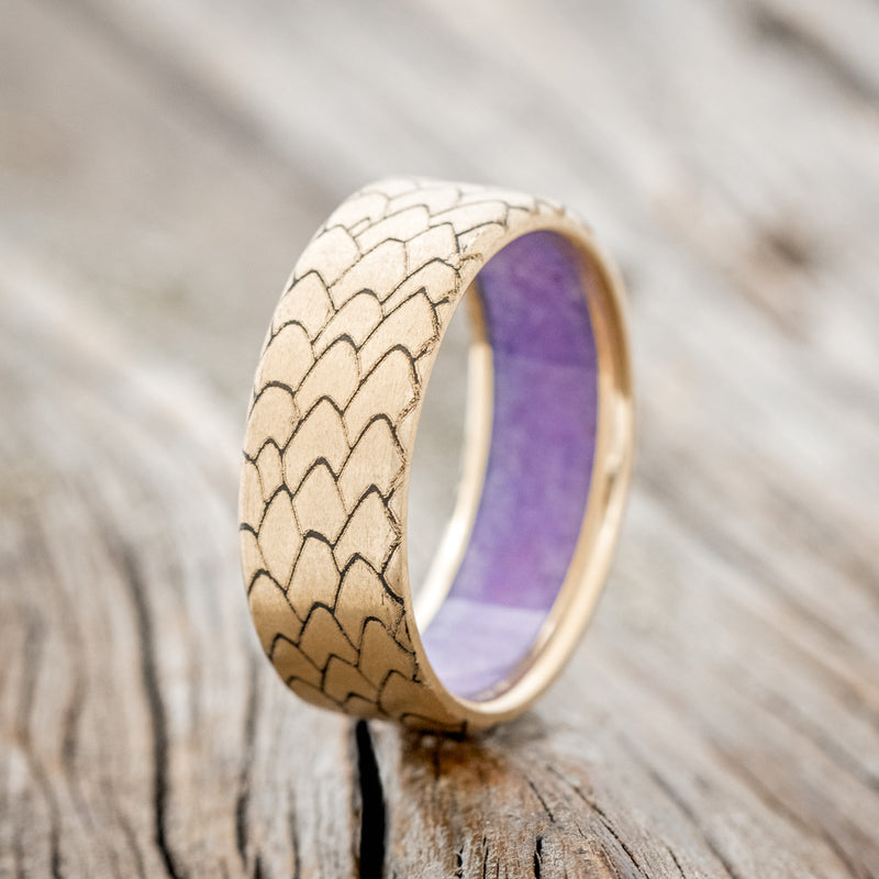 "ECHO" - DRAGON SCALE WEDDING RING FEATURING A PURPLE OPAL LINED BAND-7