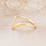 "FALA" - FEATHER ACCENTED TRACER WEDDING BAND