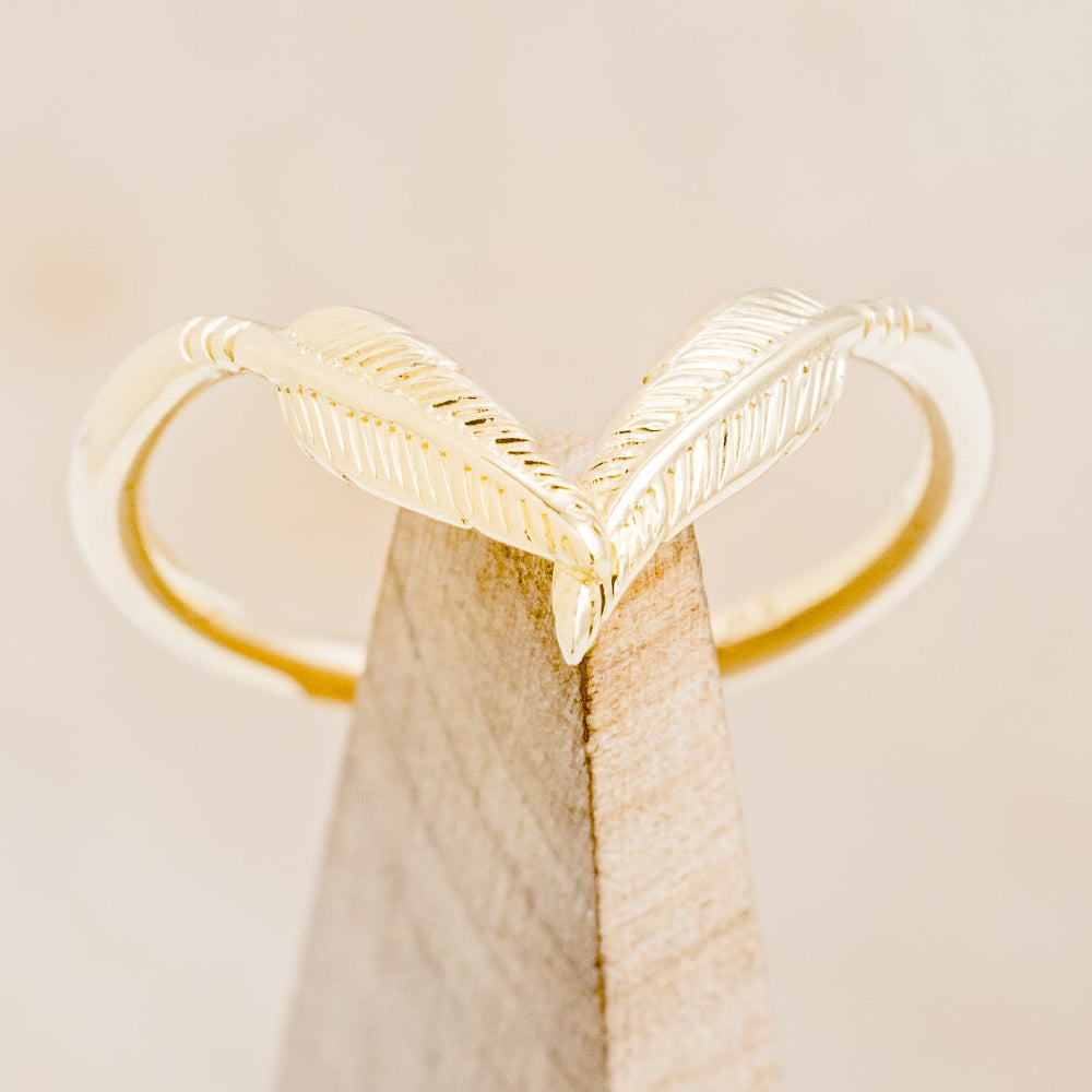 "FALA" - FEATHER ACCENTED TRACER WEDDING BAND-13