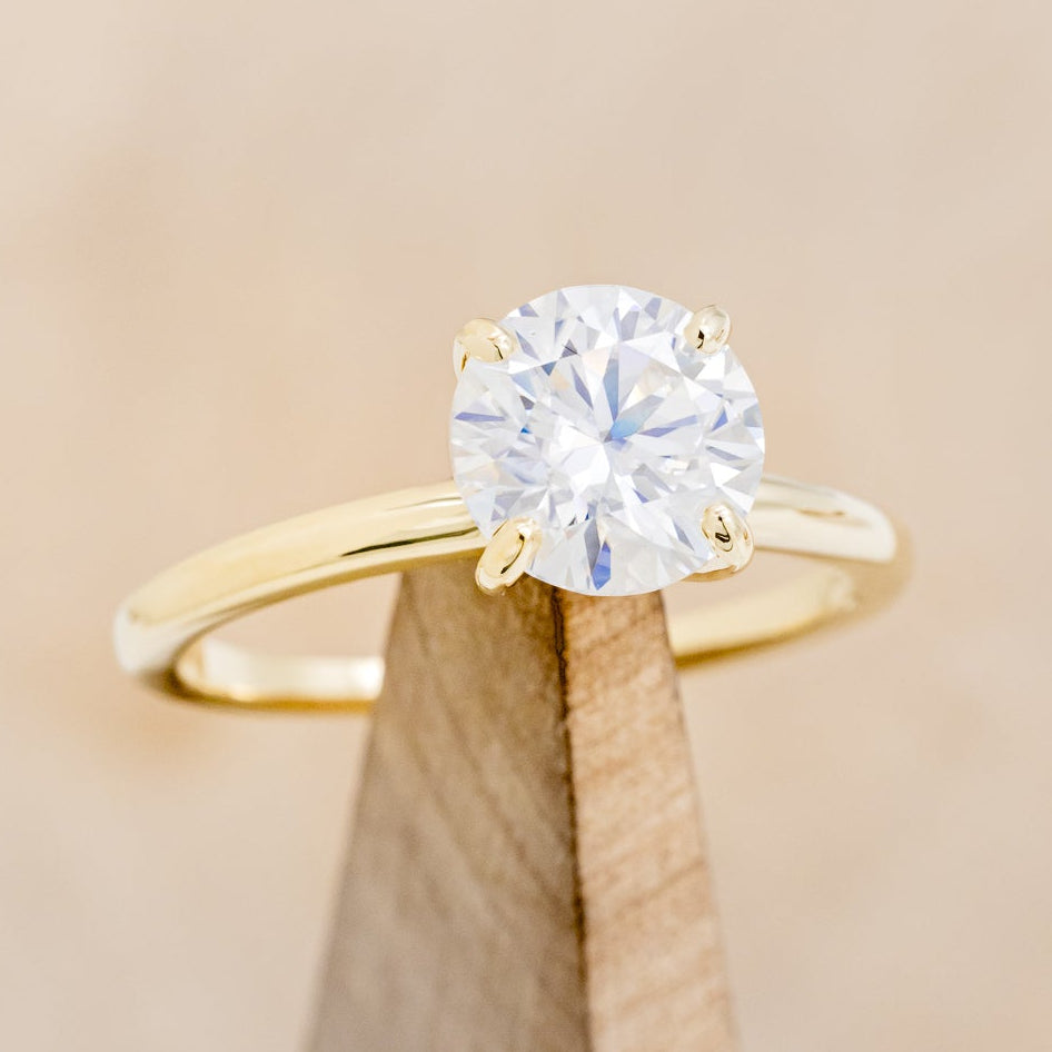 4 PRONG ROUND CUT MOISSANITE SOLITAIRE ENGAGEMENT RING-7