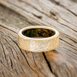 MOSSY PATINA COPPER LINED WEDDING RING FEATURING A HAMMERED 14K GOLD BAND-6