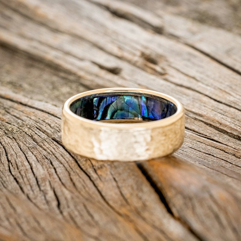 PAUA SHELL LINED WEDDING RING FEATURING A HAMMERED 14K GOLD BAND-3