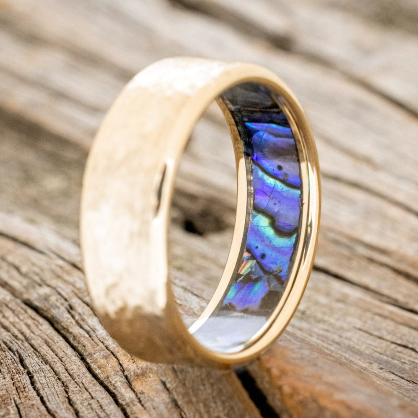 PAUA SHELL LINED WEDDING RING FEATURING A HAMMERED 14K GOLD BAND-4