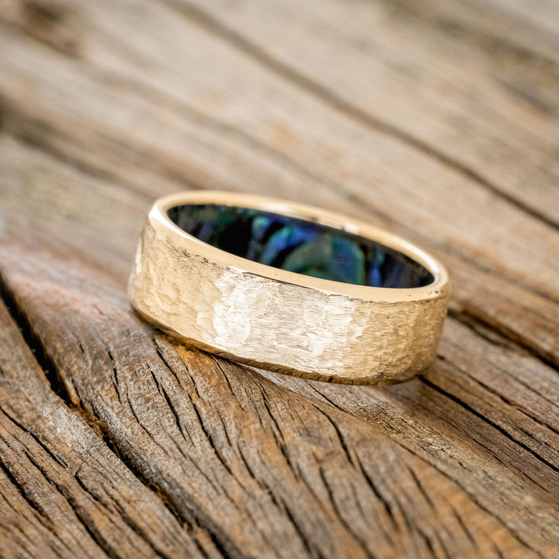 PAUA SHELL LINED WEDDING RING FEATURING A HAMMERED 14K GOLD BAND-5