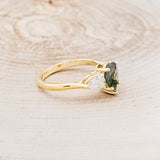 "VOGUE" - PEAR-CUT MOSS AGATE ENGAGEMENT RING WITH MOISSANITE ACCENTS