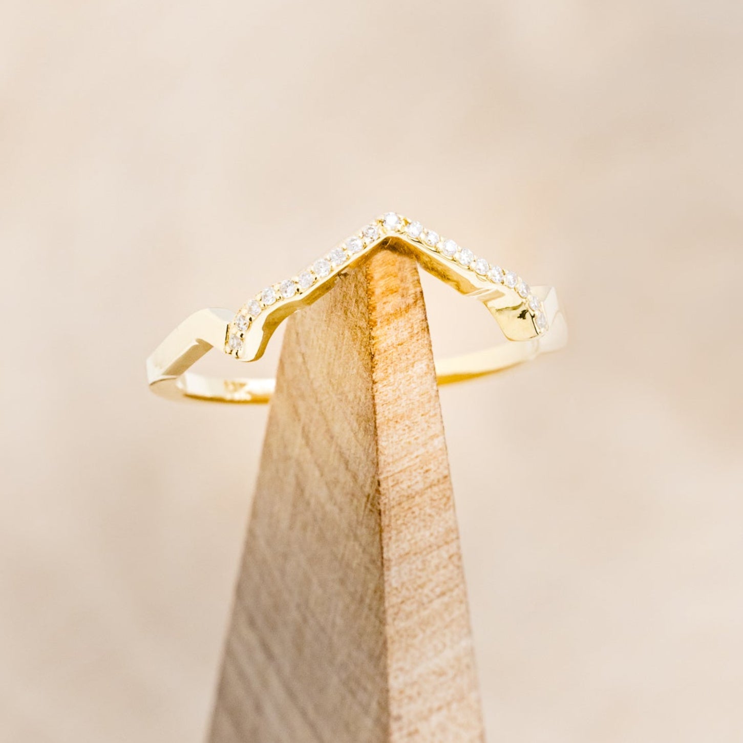 "LUCY IN THE SKY" - ROUND CUT LAVENDER MOON QUARTZ WEDDING BAND SET WITH DIAMOND HALO & TRACER-13