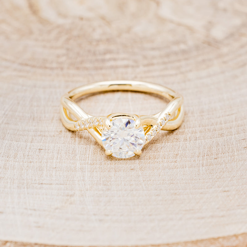 "ROSLYN" - ROUND CUT MOISSANITE ENGAGEMENT RING WITH DIAMOND ACCENTS