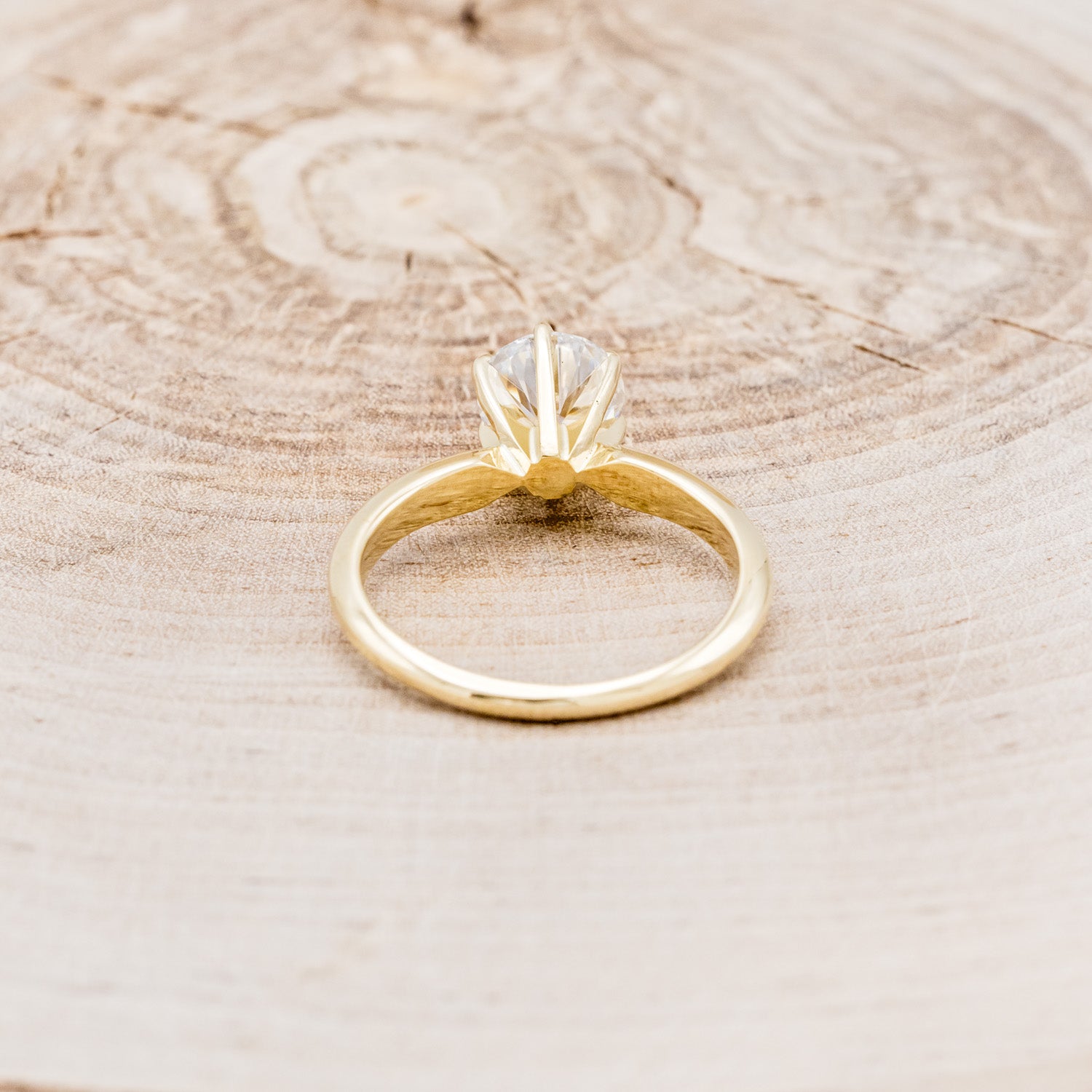 6 PRONG ROUND CUT MOISSANITE SOLITAIRE ENGAGEMENT RING-5