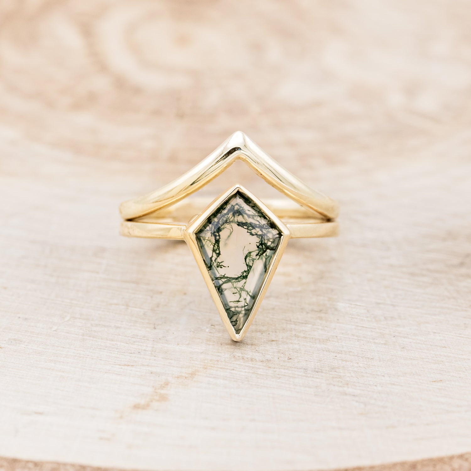 "WILLA" - KITE CUT MOSS AGATE SOLITAIRE ENGAGEMENT RING WITH TRACER-4