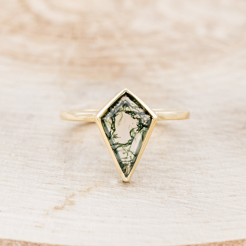 "WILLA" - KITE CUT MOSS AGATE SOLITAIRE ENGAGEMENT RING
