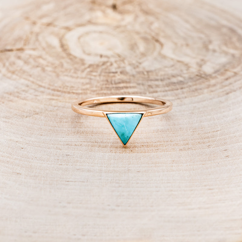 "JENNY FROM THE BLOCK" - TRIANGLE TURQUOISE ENGAGEMENT RING WITH DIAMOND TRACER