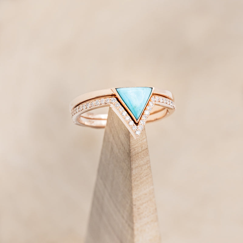 "JENNY FROM THE BLOCK" - TRIANGLE TURQUOISE ENGAGEMENT RING WITH DIAMOND TRACER